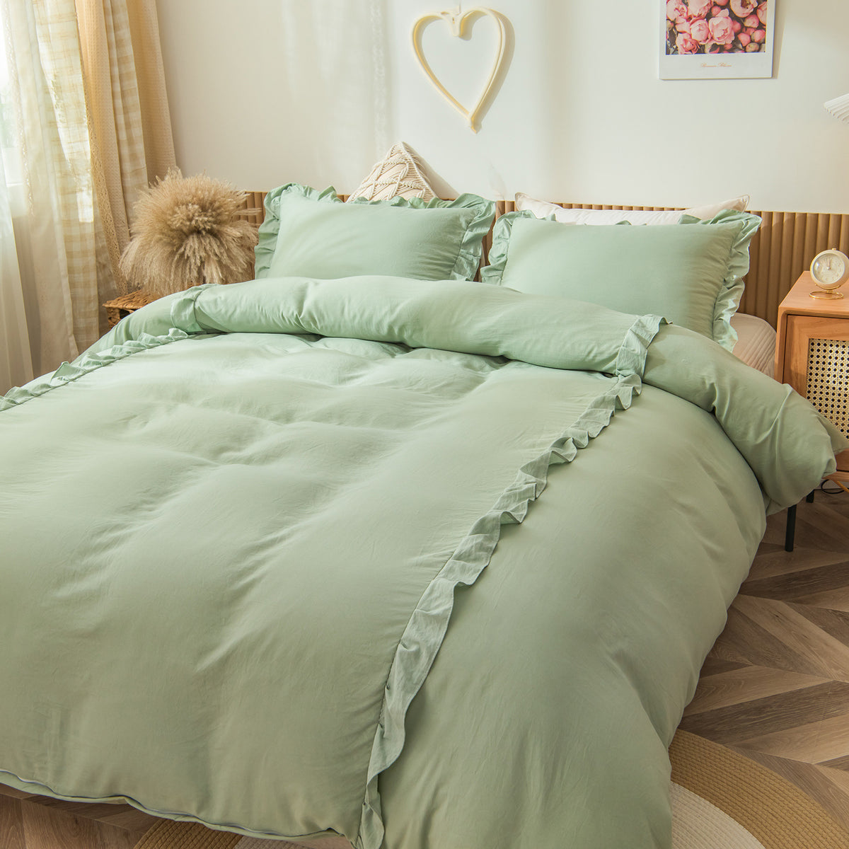 Cotton Surface Ruffled Quilt Cover Kit