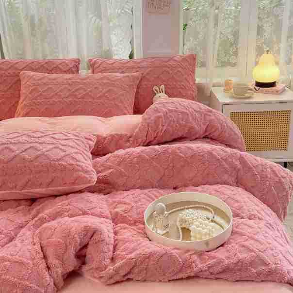 Winter Flannel 4-Piece Bedding Set, Thick Warm Milk Velvet Coral Fleece Duvet Cover, Student Dormitory